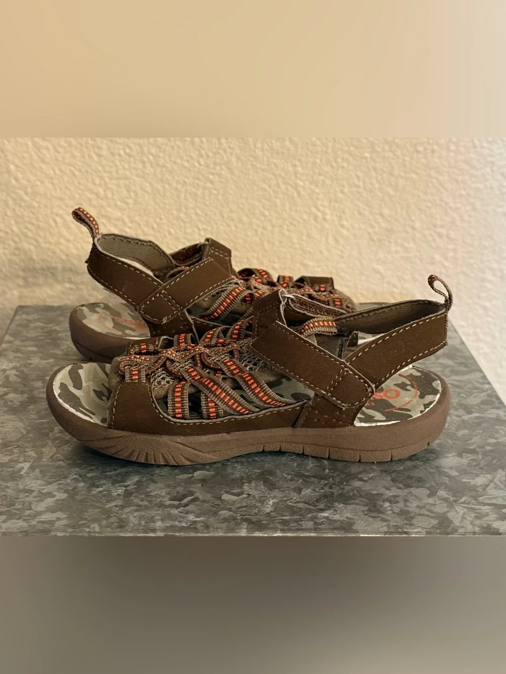 OshKosh B'gosh Spear B Athletic Brown and Orange Boys' Sport Sandals, Size 10